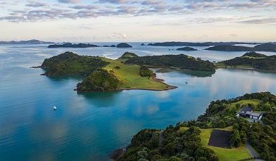 Seniors Travel Guide to NZ North Island: A Journey Tailored to Your Interests
